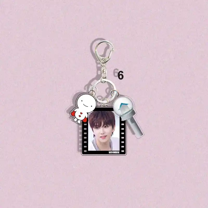 Cute Korean Men Boy Group Concert Character Sungho Riwoo Jaehyun Pendant Bag Acrylic Backpack Móc Treo Đeo Thoại, Standee, Móc Khoá In Theo Yêu Cầu, Chất Liệu Mica Dày 4mm, Kích Thước 5.5 Cm, Có In Test Mẫu