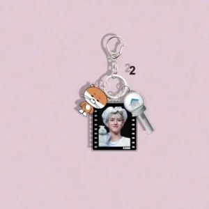 Cute Korean Men Boy Group Concert Character Sungho Riwoo Jaehyun Pendant Bag Acrylic Backpack Móc Treo Đeo Thoại, Standee, Móc Khoá In Theo Yêu Cầu, Chất Liệu Mica Dày 4mm, Kích Thước 5.5 Cm, Có In Test Mẫu Cute Korean Men Boy Group Concert Character Sungho Riwoo Jaehyun Pendant Bag Acrylic Backpack Móc Treo Đeo Thoại, Standee, Móc Khoá In Theo Yêu Cầu, Chất Liệu Mica Dày 4mm, Kích Thước 5.5 Cm, Có In Test Mẫu
